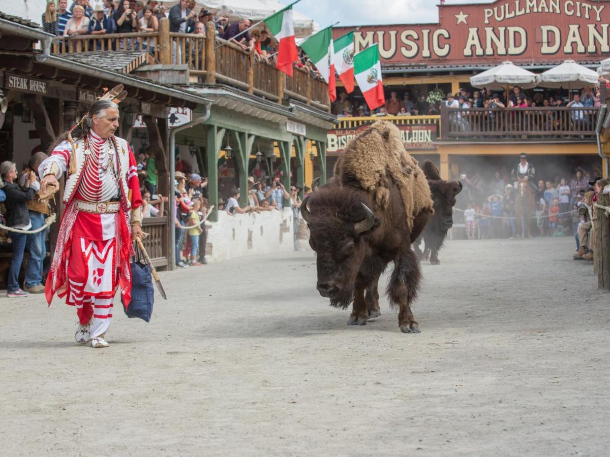 Pullman City Westernstadt Эгинг Экстерьер фото