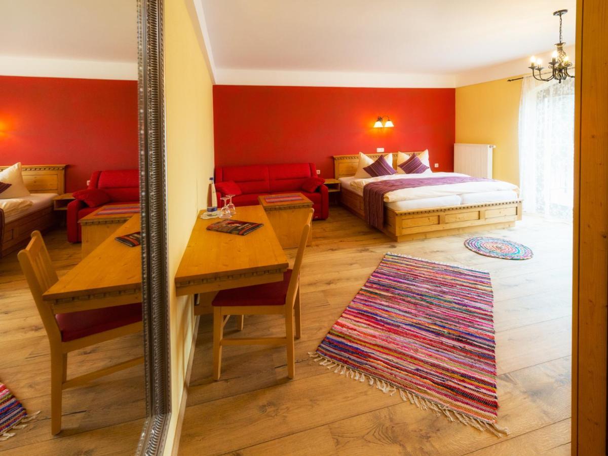 Pullman City Westernstadt Эгинг Экстерьер фото