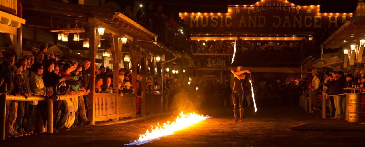 Pullman City Westernstadt Эгинг Экстерьер фото
